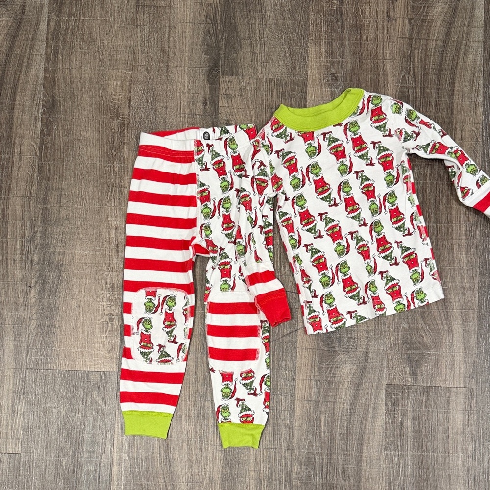 Hanna Andersson grinch Red and Green Kids Pajama Set